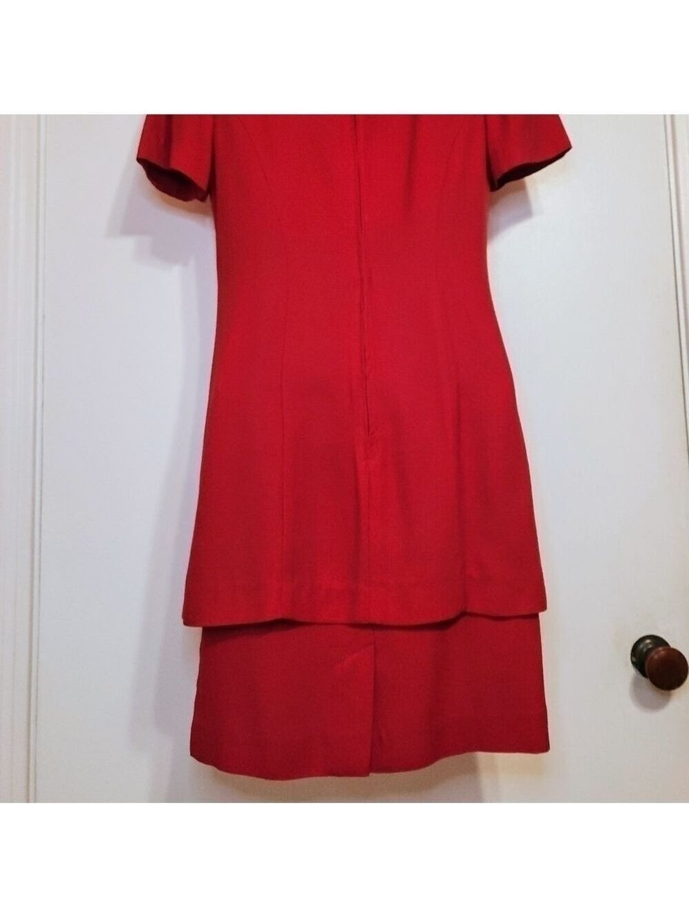 Petite Sophisticate Red Dress Petite Size 2 - Picture 8 of 13